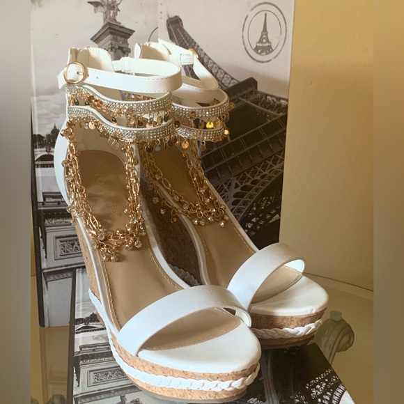 Brand new Summer Sandals with embellished trinkets.  Look good without effort! - Picture 1 of 9